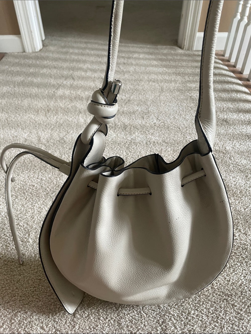Behno Cream Shoulder Bag
